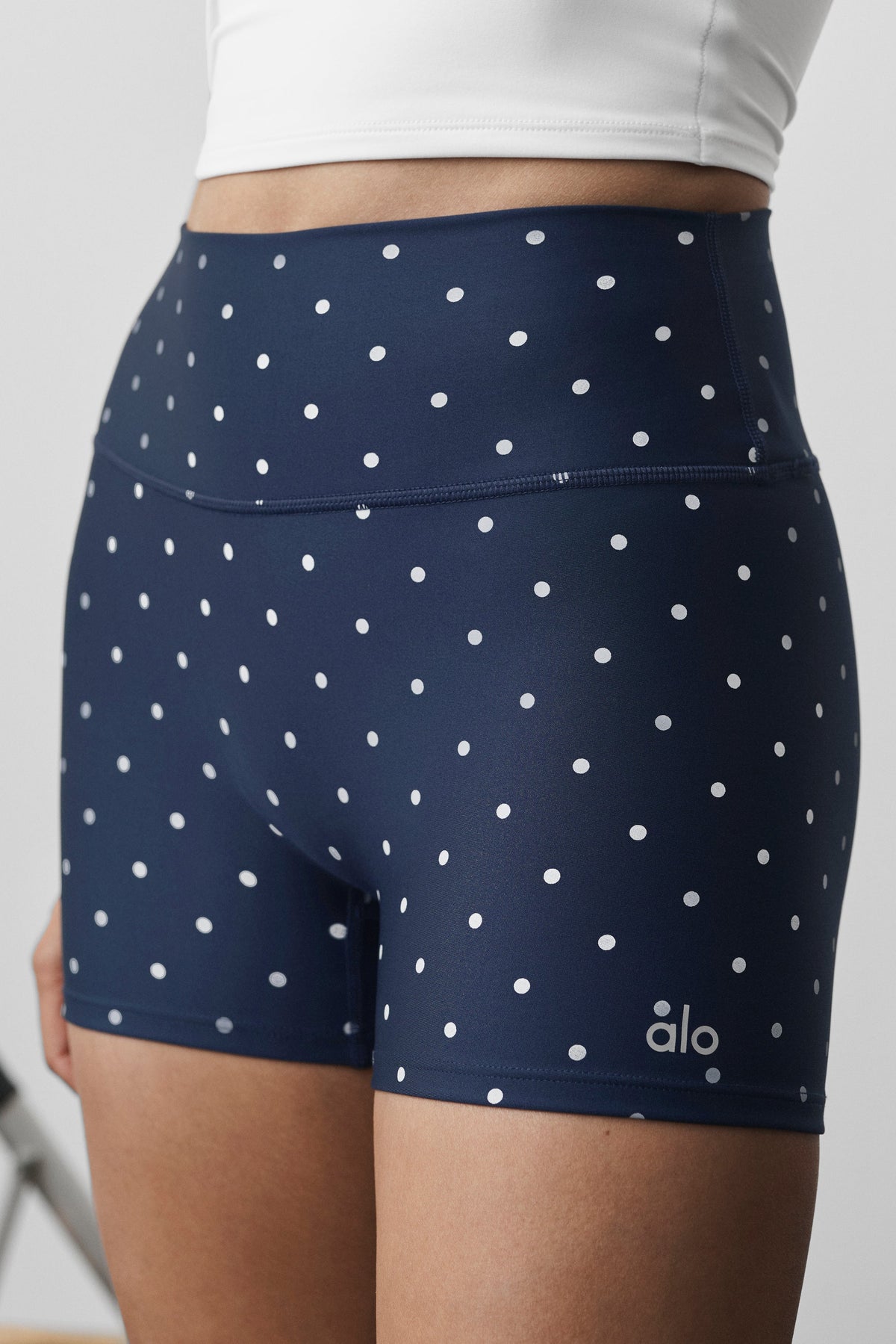 3" Airlift Polka Dot High-Waist Short - Navy/White